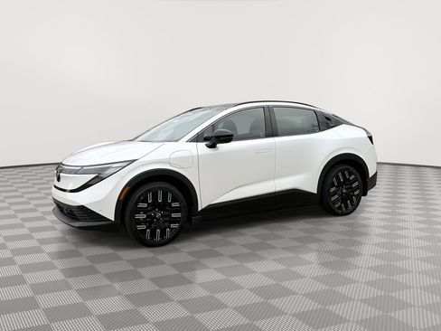 New 2026 Nissan Leaf Platinum+ w/ Cargo Package (Platinum+) image 5