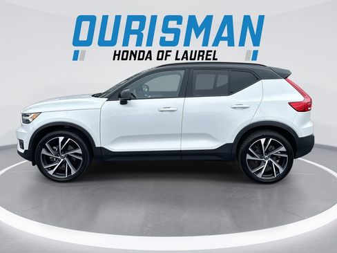 Used 2021 Volvo XC40 T5 R-Design w/ Advanced Package image 5