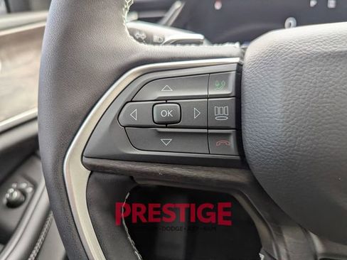 New 2026 Jeep Grand Cherokee Altitude image 14