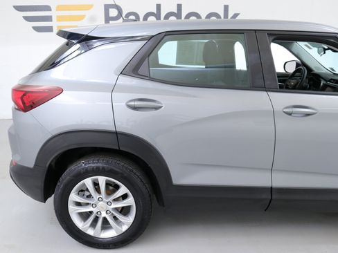 Used 2023 Chevrolet TrailBlazer LS image 9