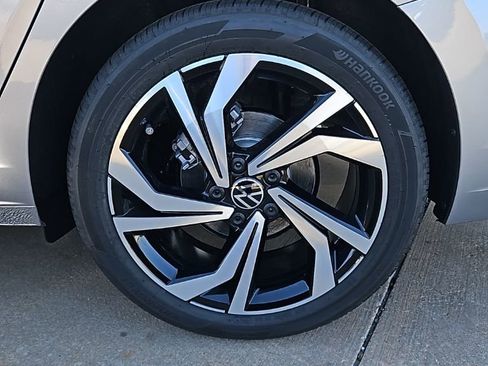 New 2026 Volkswagen Jetta SEL image 9