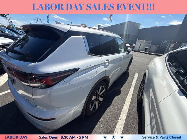 Used 2026 Mitsubishi Outlander SEL AWD/4WD image 6
