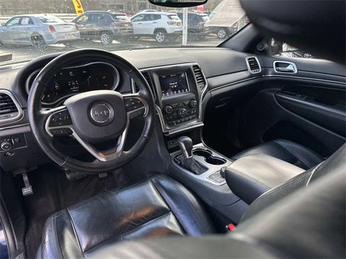 Used 2018 Jeep Grand Cherokee Limited image 17