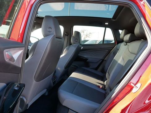 Used 2023 Volkswagen ID.4 Pro S Plus image 18