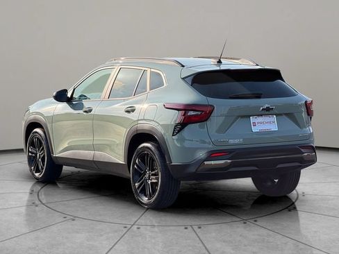Used 2025 Chevrolet Trax ACTIV w/ Sunroof Package FWD image 4