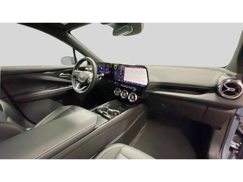 Used 2024 Chevrolet Blazer EV LT AWD/4WD image 18
