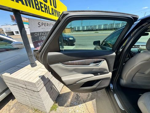 Used 2013 Cadillac XTS Luxury FWD image 14