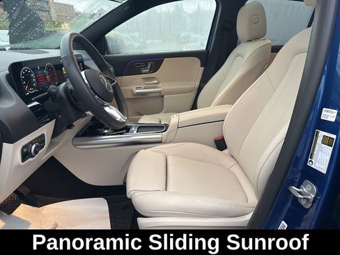 Used 2025 Mercedes-Benz GLA 250 4MATIC image 9