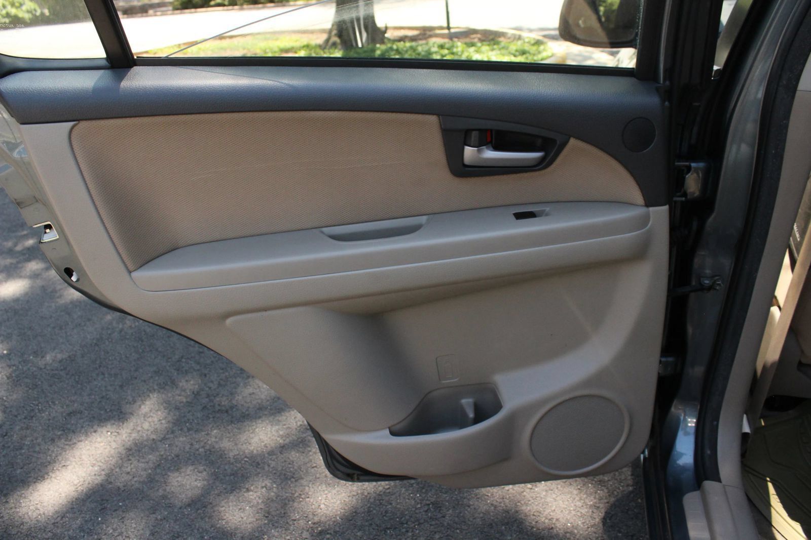 Used 2009 Suzuki SX4 Sedan FWD image 19