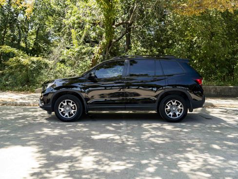 Used 2022 Honda Passport TrailSport image 6