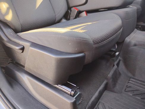 Used 2022 Chevrolet Silverado 1500 Custom Trail Boss w/ Safety Confidence Package image 33