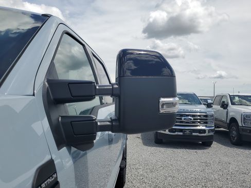 New 2026 Ford F250 Platinum image 5