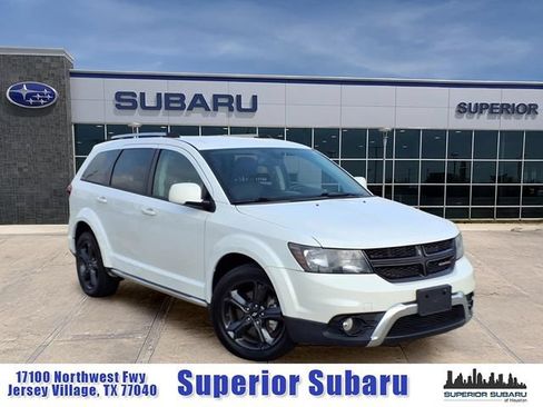 Used 2019 Dodge Journey Crossroad w/ Driver Convenience Group FWD image 1
