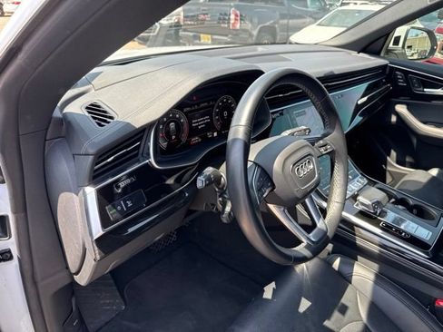 Used 2024 Audi Q8 Prestige w/ Prestige Package AWD/4WD image 11