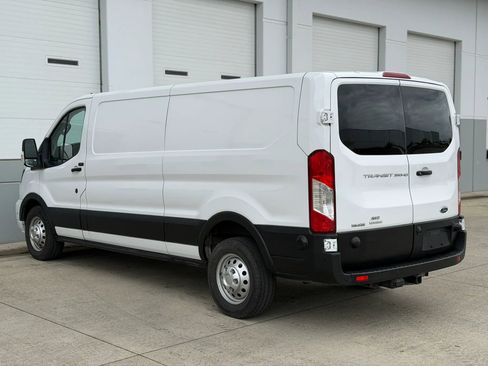 Used 2024 Ford Transit 350 148 Low Roof AWD image 3
