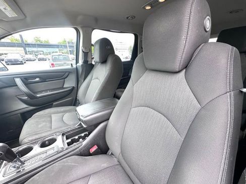 Used 2016 Chevrolet Traverse LT FWD image 17
