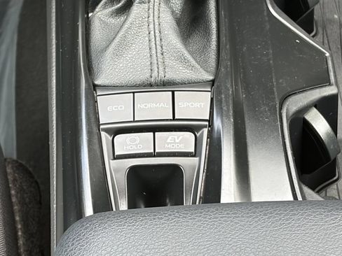 Certified 2025 Toyota Camry LE w/ Convenience Package FWD image 27