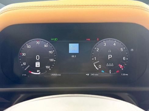 Used 2023 Land Rover Defender 110 V8 AWD/4WD image 18