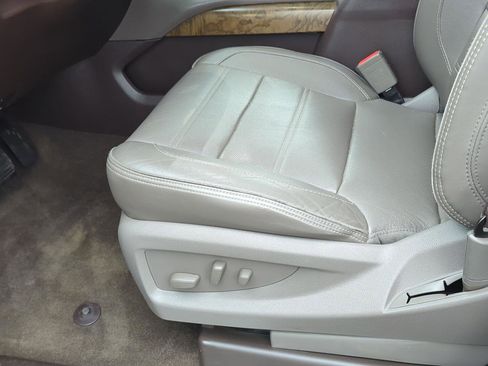 Used 2018 GMC Yukon XL Denali w/ Open Road Package image 14