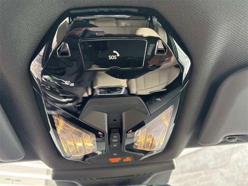 Used 2025 BMW X3 xDrive30i w/ M Sport Package image 21