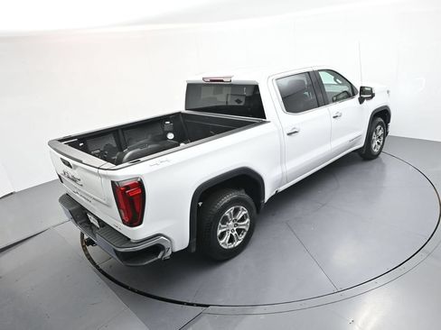 Used 2025 GMC Sierra 1500 SLT AWD/4WD image 30