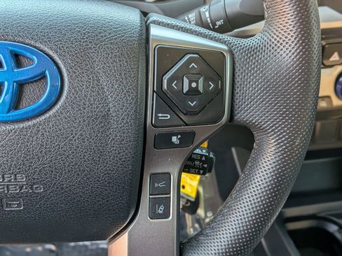 Used 2022 Toyota Tacoma SR5 w/ Technology Package image 23