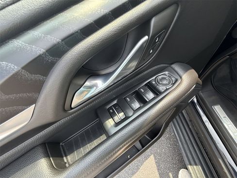 Certified 2021 GMC Yukon Denali image 23