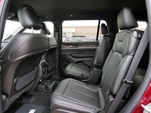 New 2025 Jeep Grand Cherokee L Limited image 7