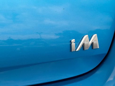 Used 2017 Toyota Corolla iM FWD image 13