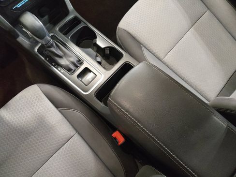 Used 2018 Ford Escape SE FWD image 26