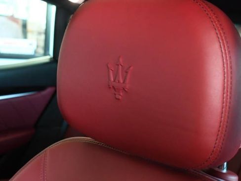 Used 2023 Maserati Levante GT AWD/4WD image 30