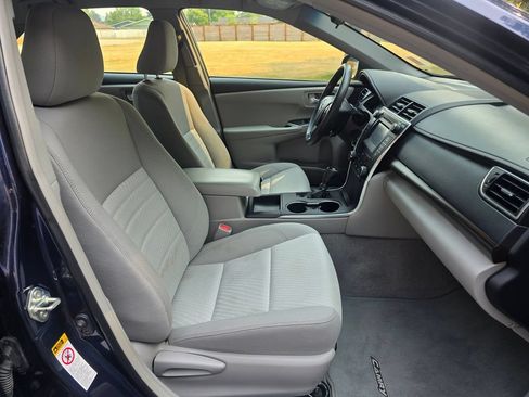 Used 2016 Toyota Camry LE FWD image 13
