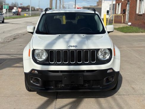 Used 2015 Jeep Renegade Latitude w/ Cold Weather Group II image 2