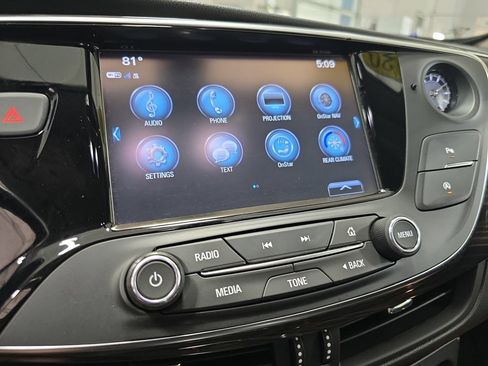 Used 2020 Buick Envision Essence FWD image 23