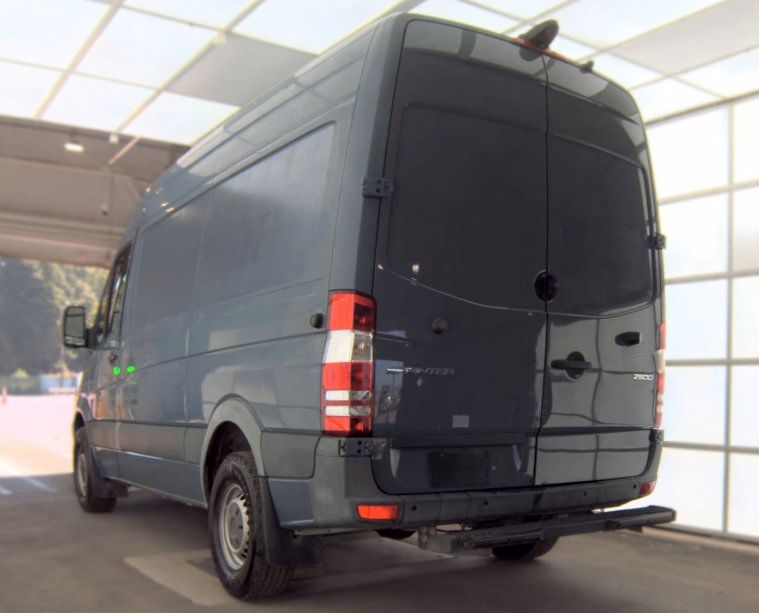 Used 2018 Mercedes-Benz Sprinter 2500 image 12