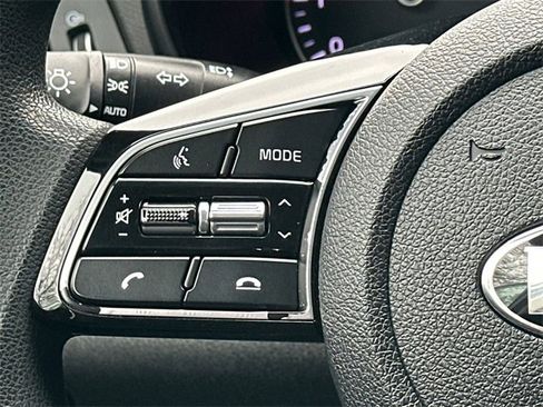 Used 2020 Kia Optima LX image 24