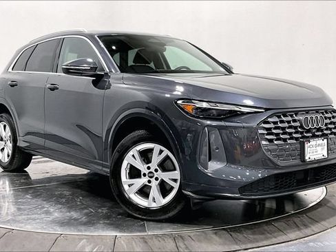 Certified 2025 Audi Q5 Premium w/ Convenience Package AWD/4WD image 7