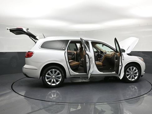 Used 2017 Buick Enclave Premium image 37