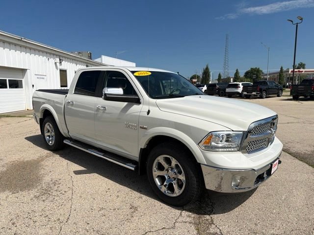 Used 2016 RAM 1500 Laramie w/ Convenience Group AWD/4WD image 7