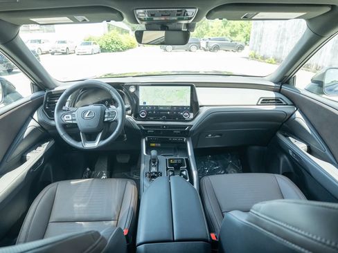 Used 2026 Lexus TX 350 AWD w/ Technology Package image 17