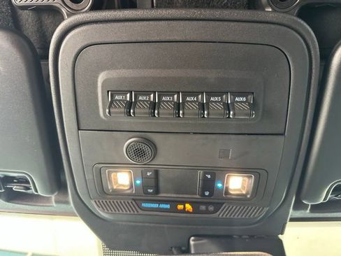 Used 2023 Ford Bronco Black Diamond w/ Sasquatch Package image 27