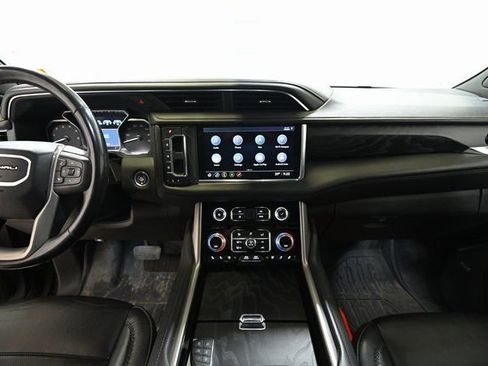 Used 2021 GMC Yukon XL Denali AWD/4WD image 2