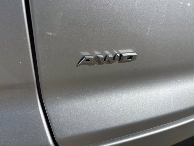 Used 2021 Cadillac XT4 Premium Luxury AWD/4WD image 17