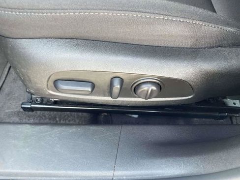 Used 2025 Chevrolet Malibu LT FWD image 13