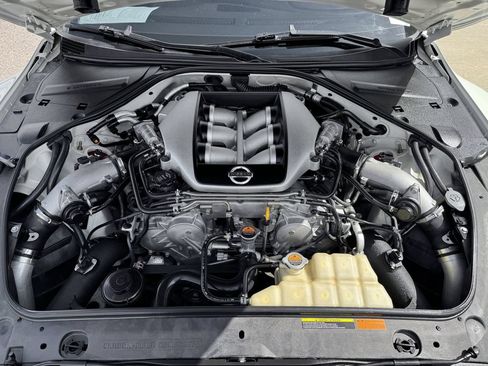 Used 2009 Nissan GT-R Premium AWD/4WD image 9