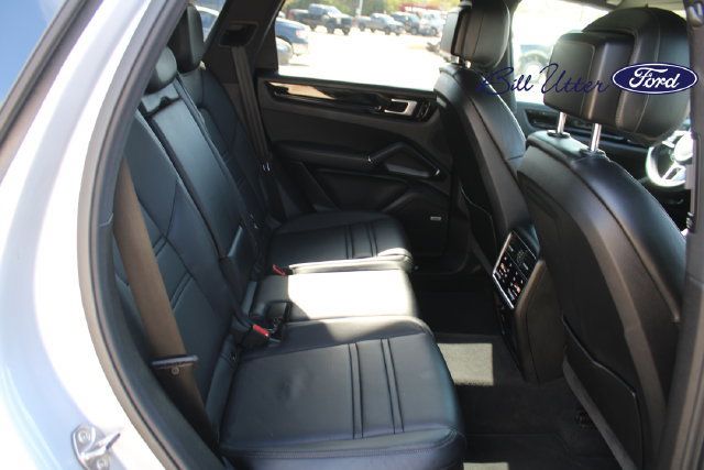 Used 2019 Porsche Cayenne AWD/4WD image 14