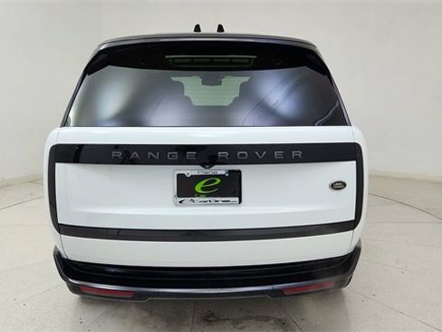 Used 2023 Land Rover Range Rover Long Wheelbase Autobiography image 5