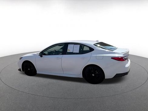 Used 2026 Toyota Camry SE FWD image 9