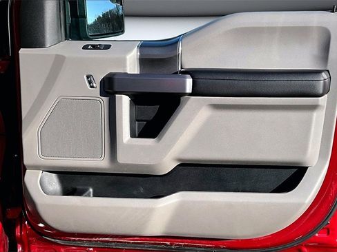 Used 2019 Ford F150 XLT w/ Equipment Group 302A Luxury image 26