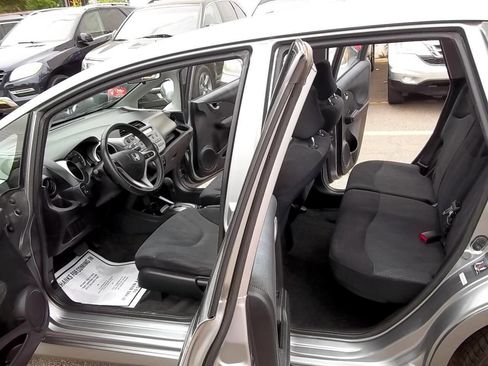 Used 2010 Honda Fit Sport image 3